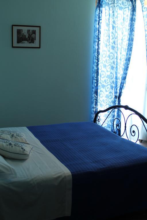Agriturismo Il Bricco Treiso Camera foto