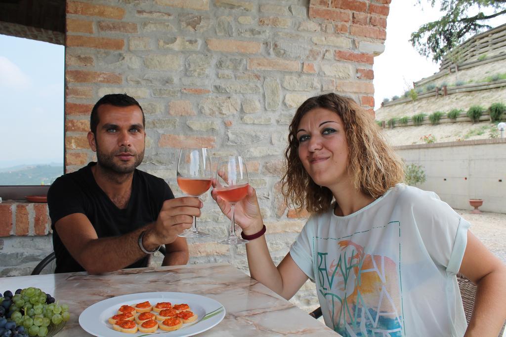 Agriturismo Il Bricco Treiso Esterno foto