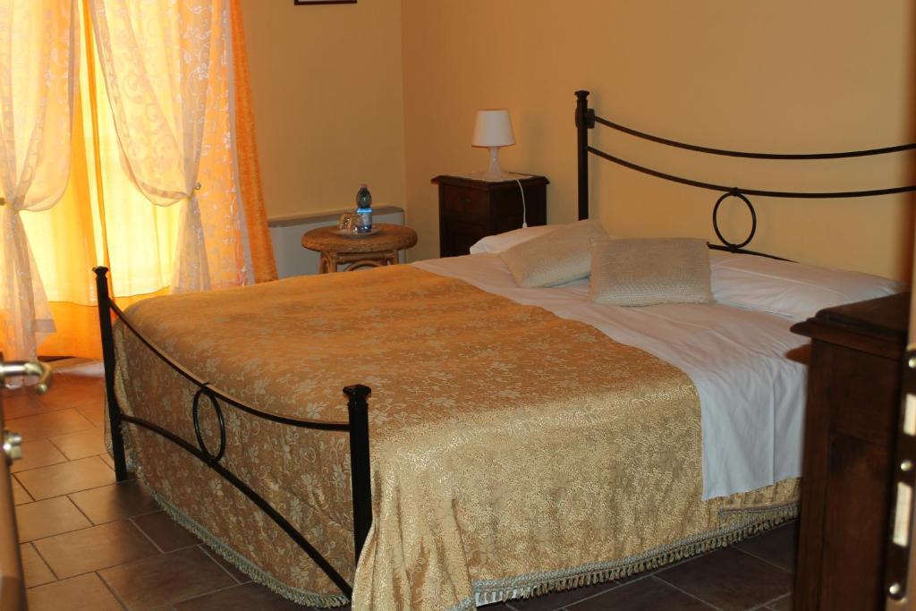 Agriturismo Il Bricco Treiso Camera foto